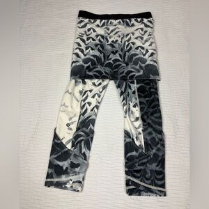 Lululemon Athletica Monochrome Abstract Leggings